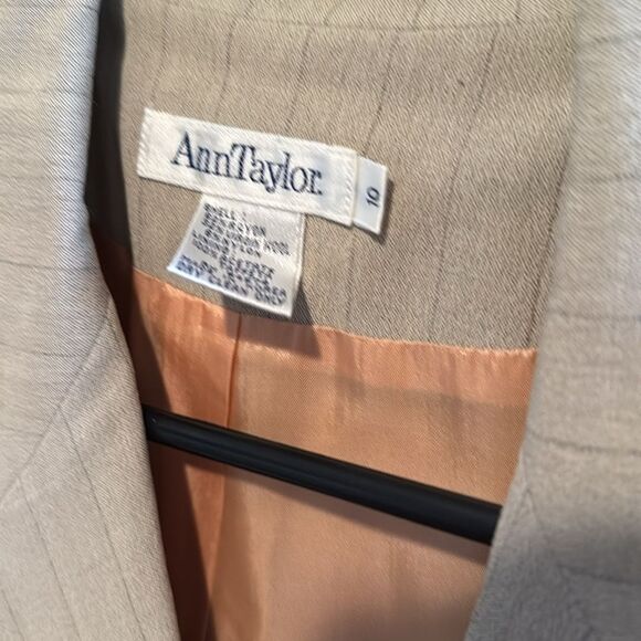 Ann Taylor Size 10 Button Front Pockets Slimming Pin Stripe Woman’s Suit Jacket - Picture 5 of 11
